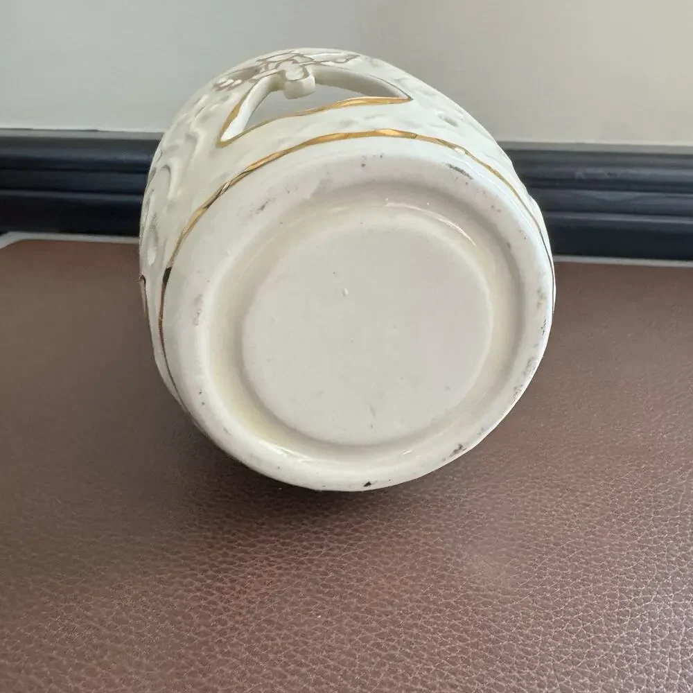 Ceramic Candle Holder 